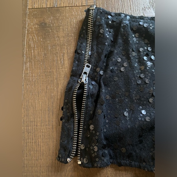 Nasty Gal Black Sequin Short Shorts with Side Zip size Small - Picture 4 of 4